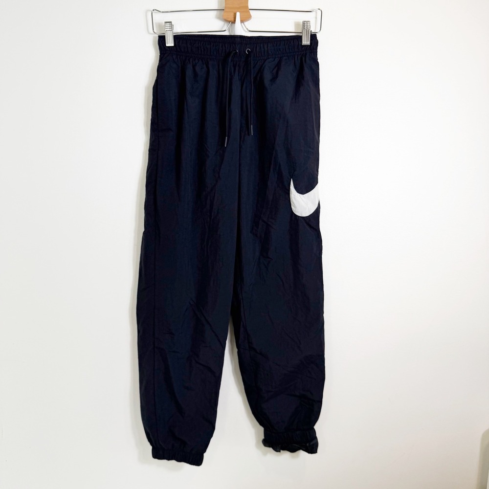 Nike Woven Athletic Pants Men XS Black White Swoosh Joggers DM6183-010